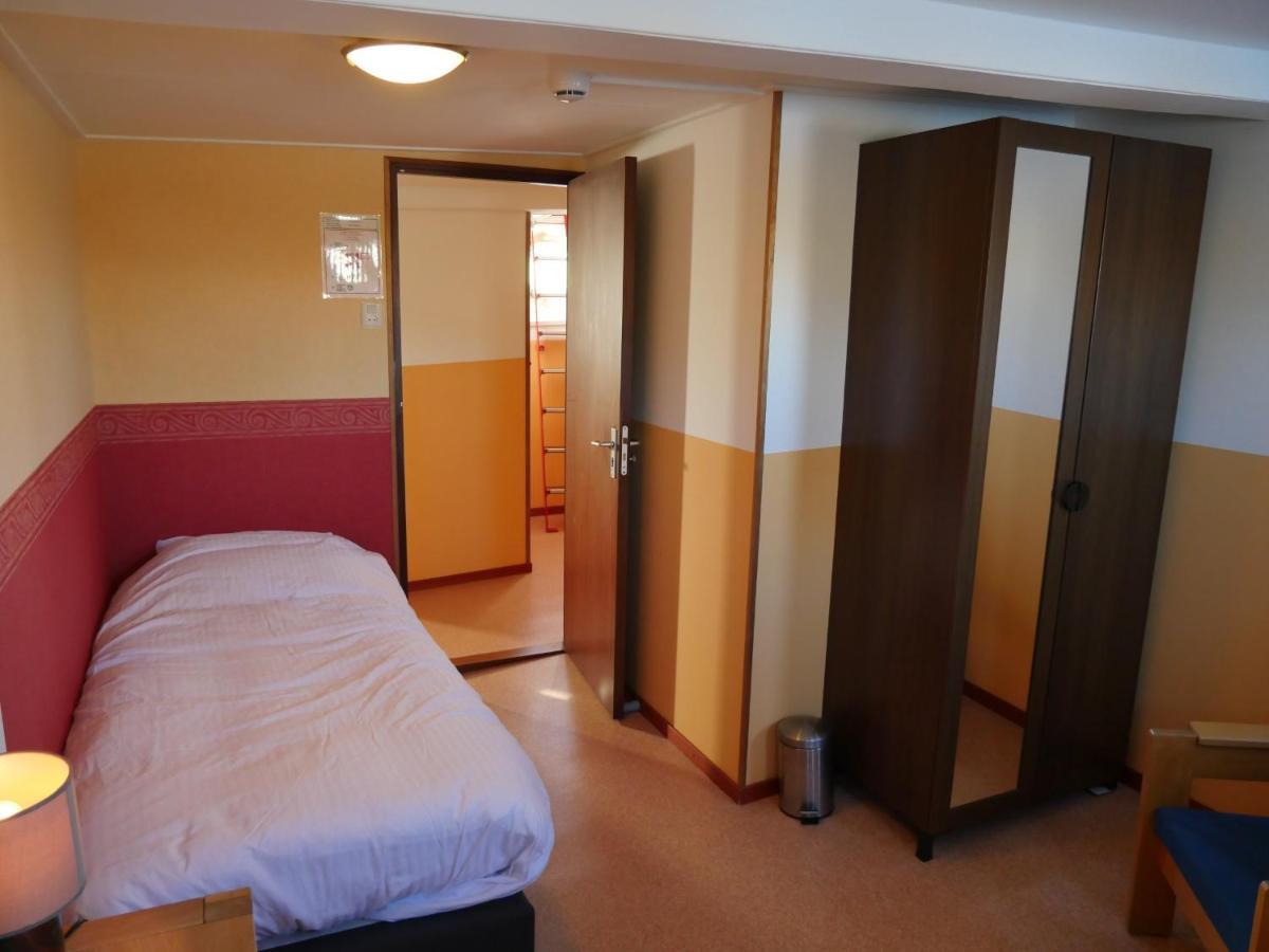 De Logeerboot Dordrecht Bed & Breakfast Ngoại thất bức ảnh