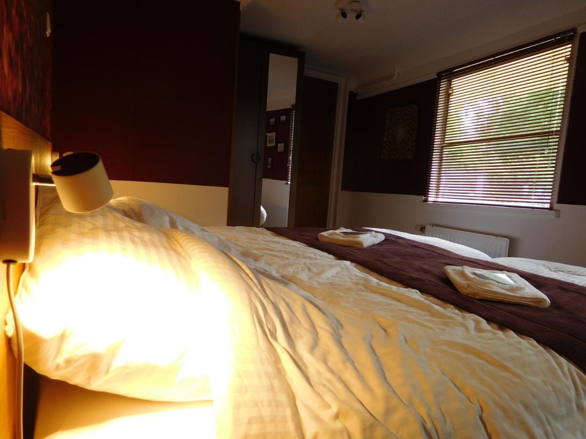 De Logeerboot Dordrecht Bed & Breakfast Ngoại thất bức ảnh