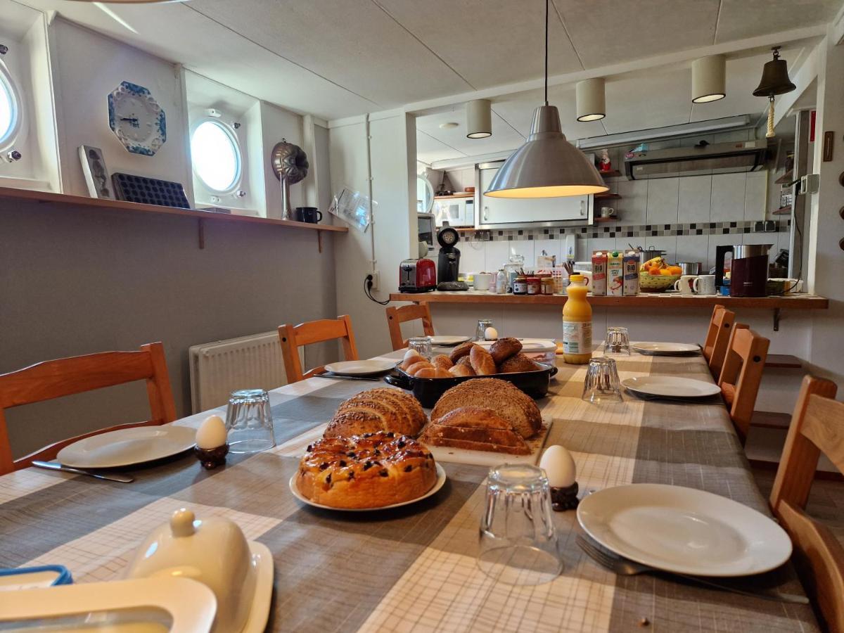 De Logeerboot Dordrecht Bed & Breakfast Ngoại thất bức ảnh