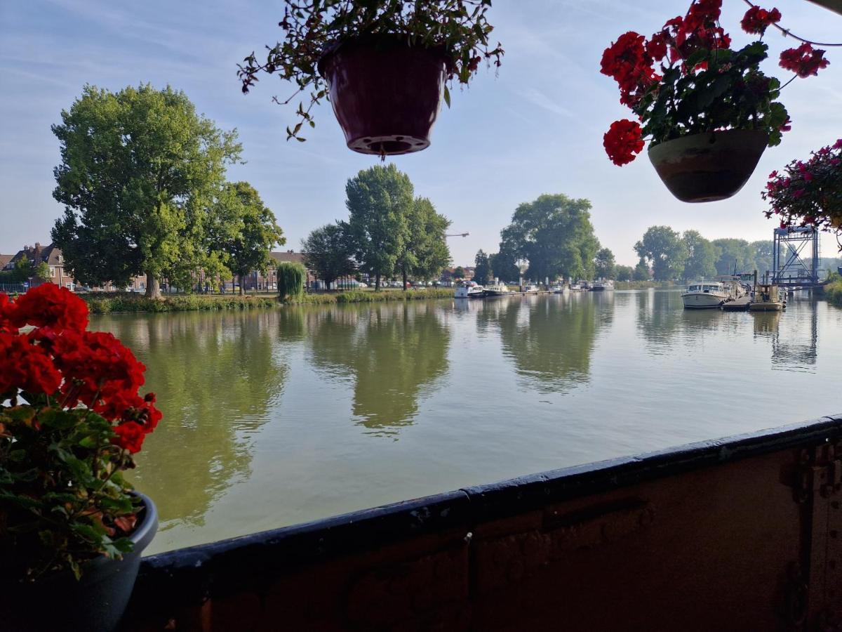De Logeerboot Dordrecht Bed & Breakfast Ngoại thất bức ảnh